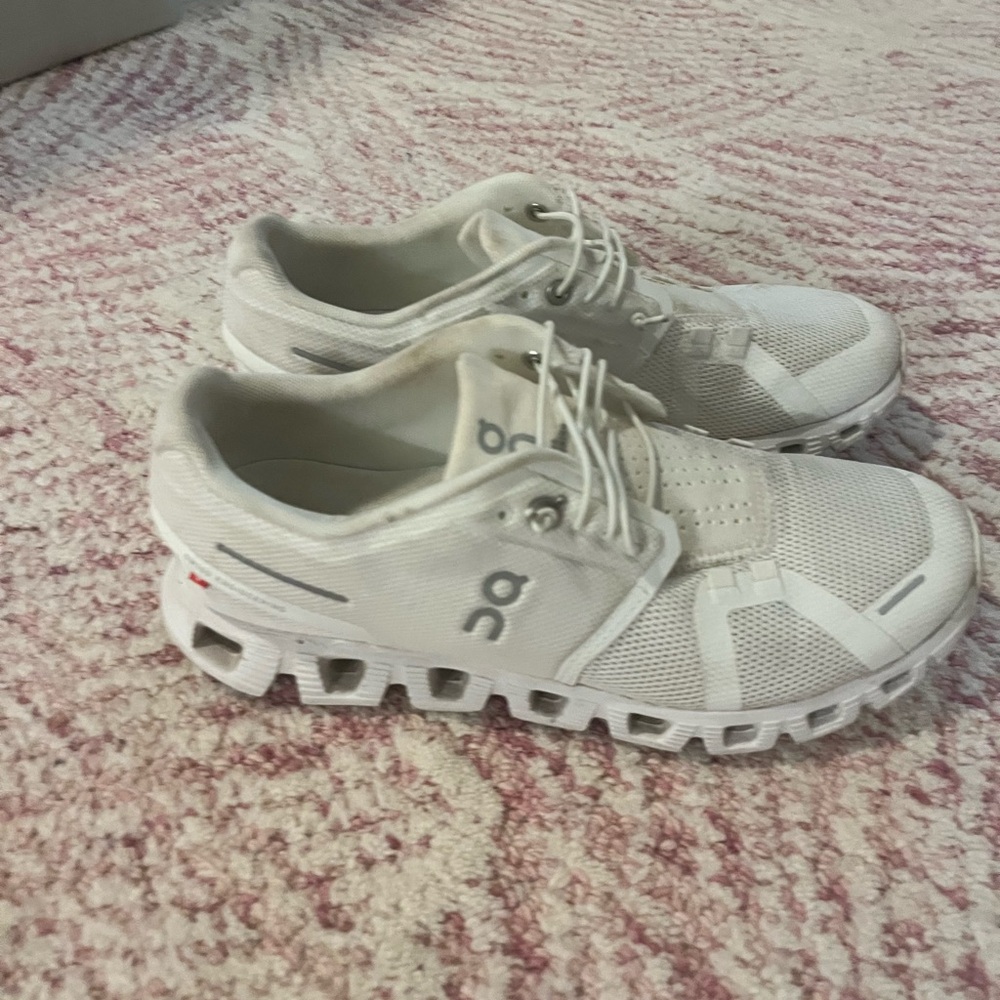 On Cloud Womens Sneakers